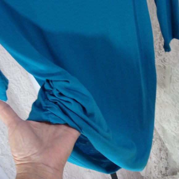 New Direction Teal Blue Top Blouse Gold Metal Bar at Neckline - Picture 3 of 4